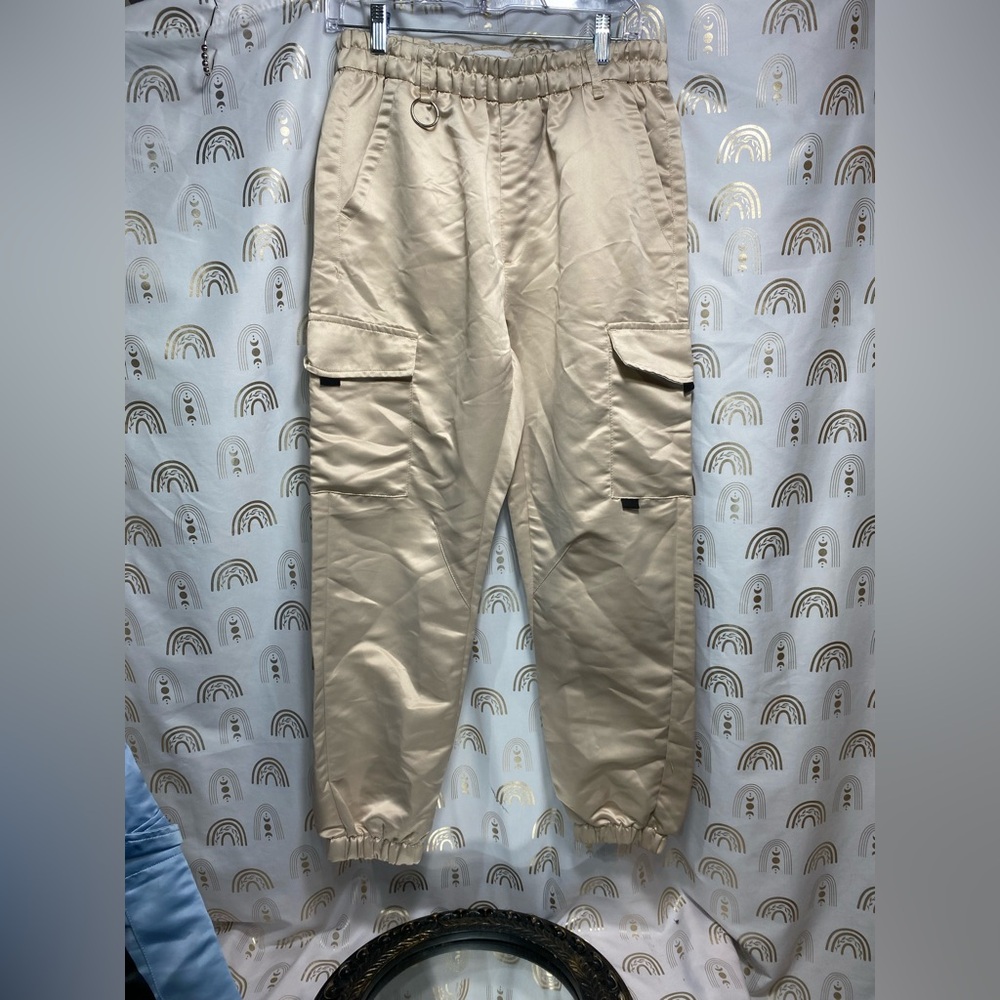 Refuge women’s  Tan Cargo Pants